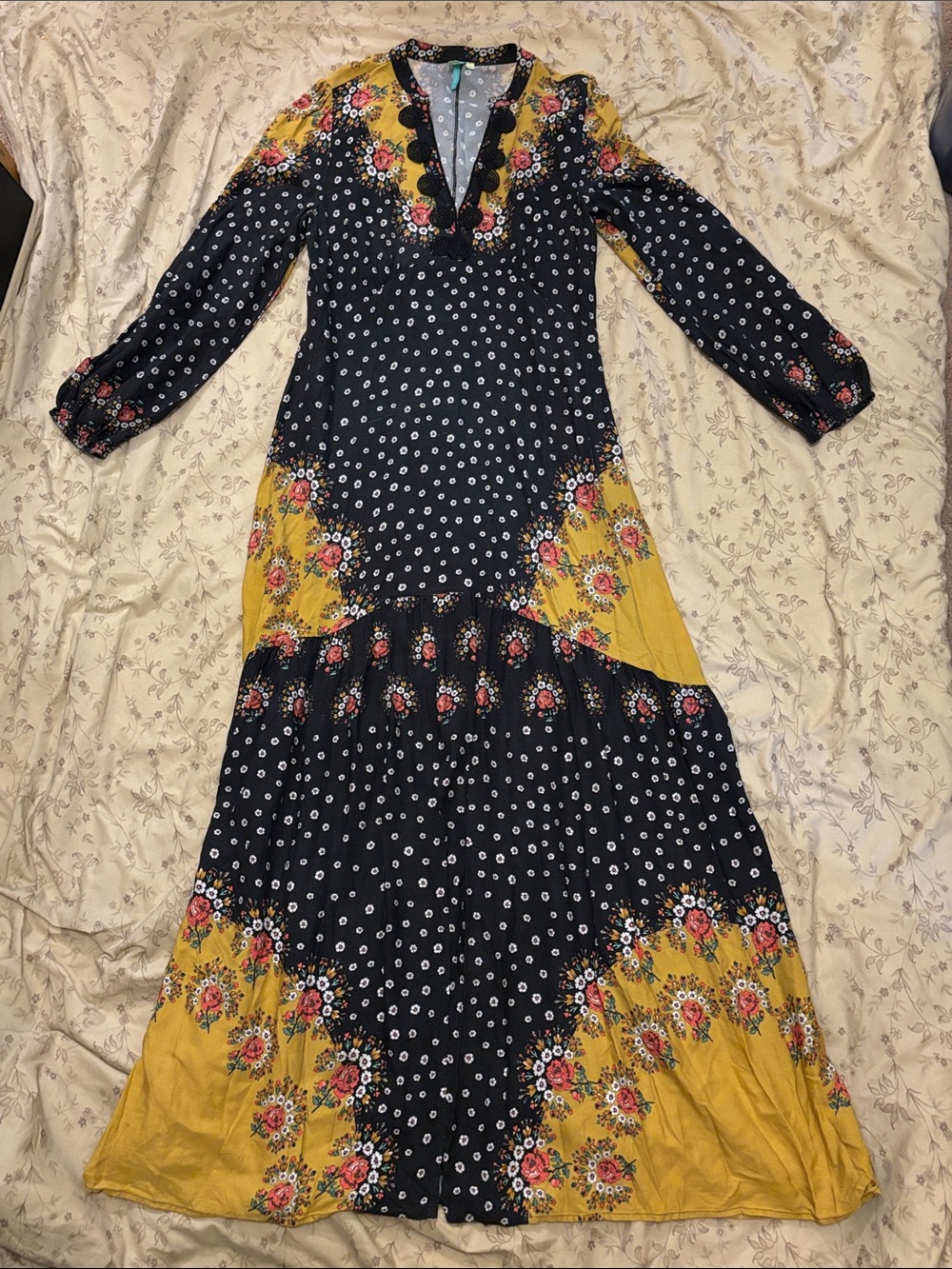 FARM Rio Floral-Blocked Maxi Dress